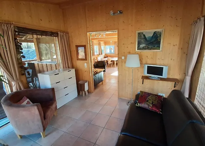 Panorama-chalet Alpengloeckchen شاليه *